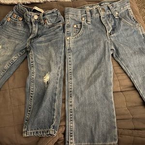 Boys 2t wrangler & Levi jeans